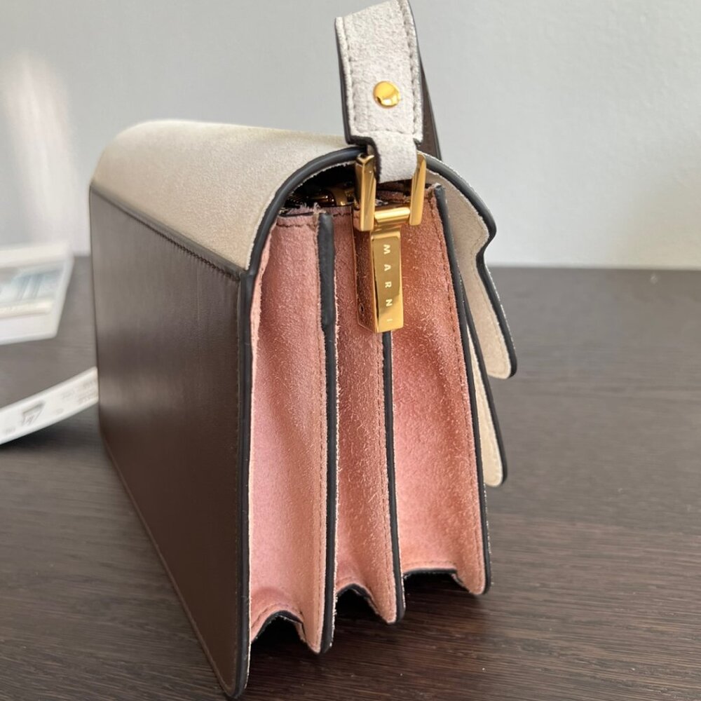 NWT - Marni Medium Trunk Suade Shoulder Bag🤍🌸👜 - Picture 5 of 10